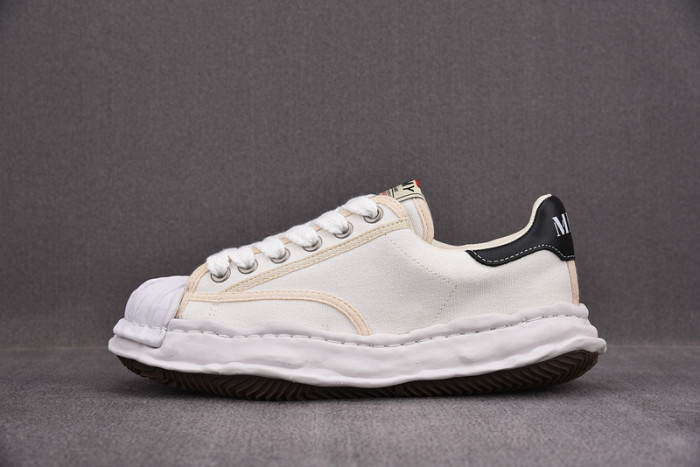 MAISON MIHARA YASUHIRO SNEAKER