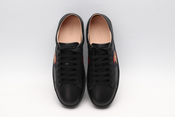 Gu66 Ace Embroidered Low-Top Sneaker