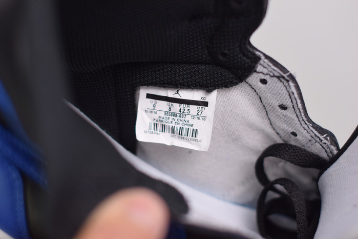 Air Jordan 1 Retro Royal (2017) 555088-007