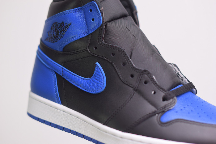 Air Jordan 1 Retro Royal (2017) 555088-007