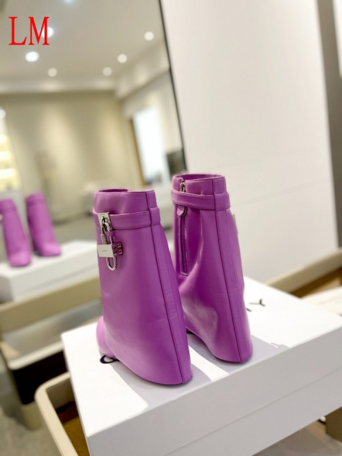 G1VENCHY BOOTS