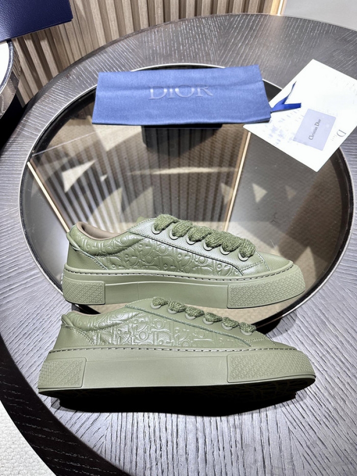 D10R B33 Sneaker