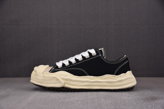 MAISON MIHARA YASUHIRO SNEAKER