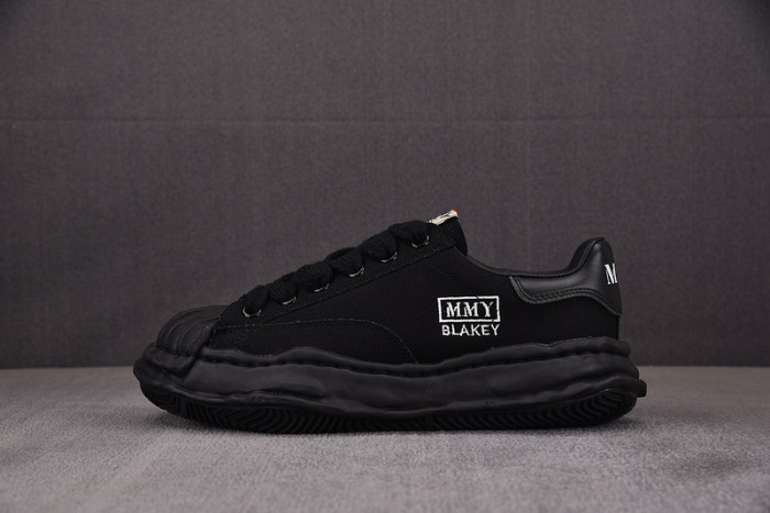 MAISON MIHARA YASUHIRO SNEAKER