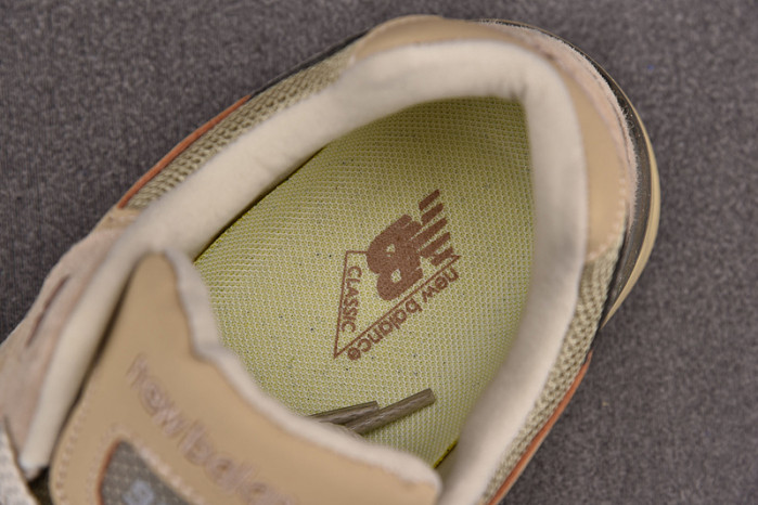 N3W BLANCE SNEAKER