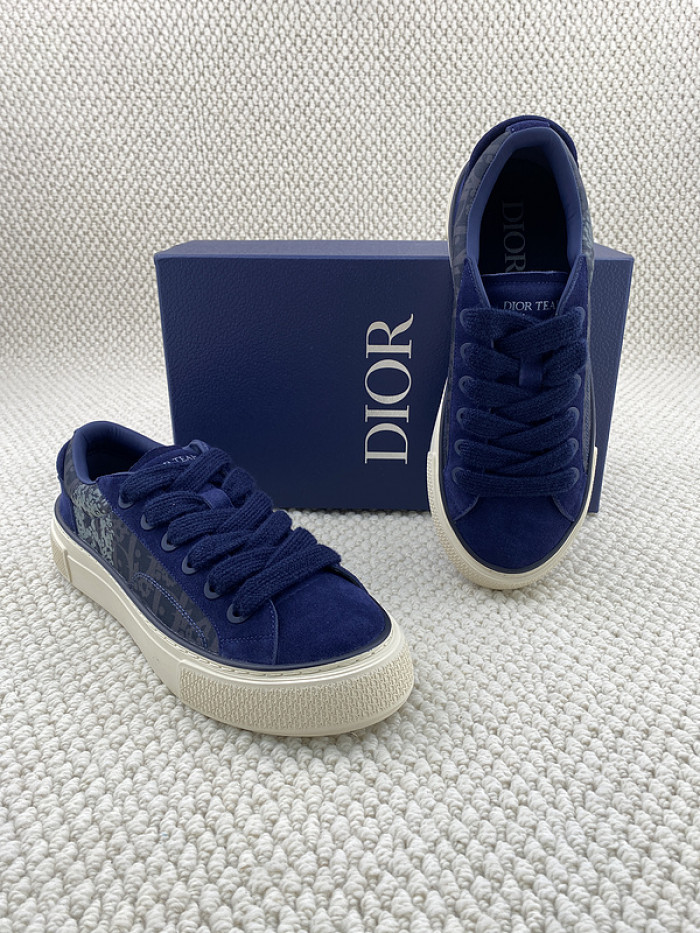 D10R B33 Sneaker