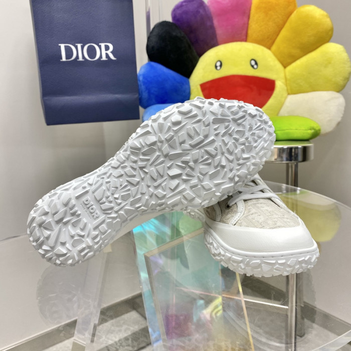 D10R SNEAKER