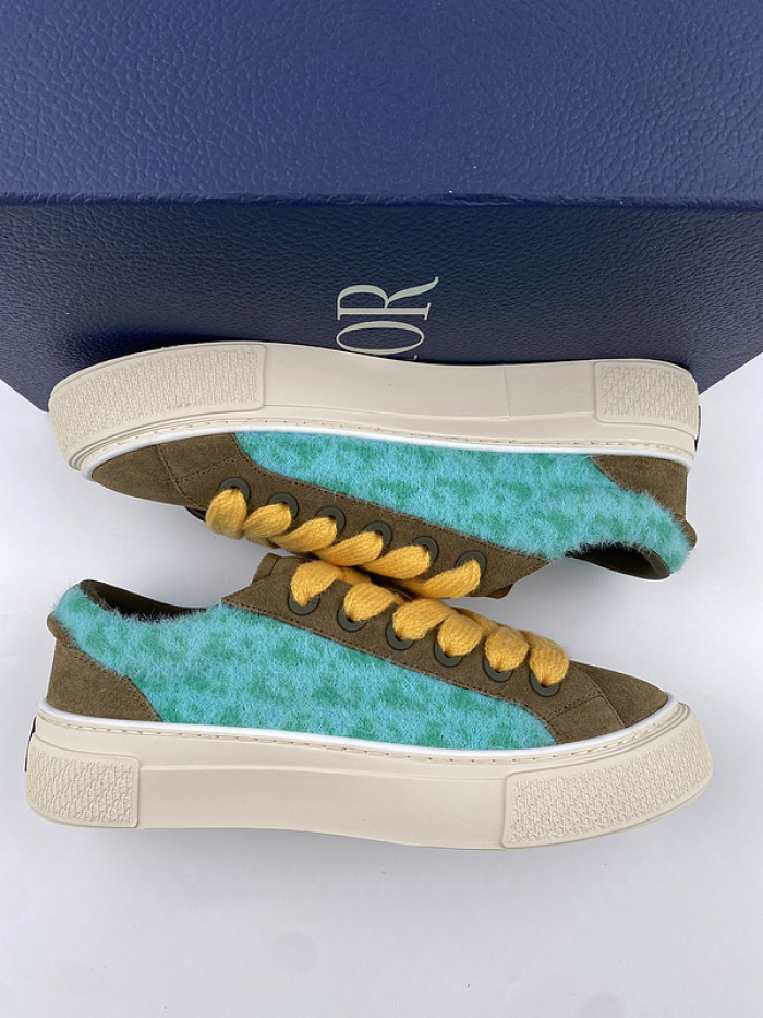 D10R B33 Sneaker