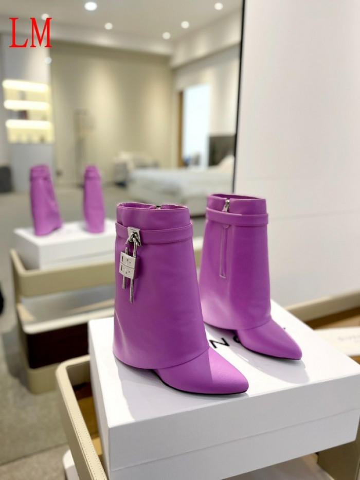 G1VENCHY BOOTS
