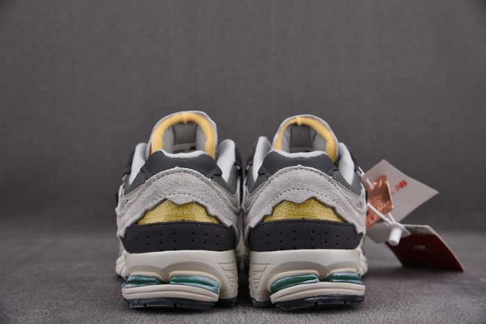 N3W BLANCE SNEAKER