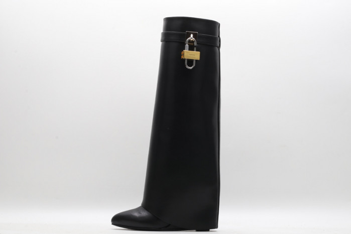 G1VENCHY BOOTS